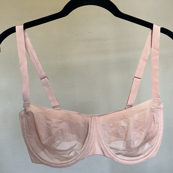 Skims No Show Molded Unlined Balconette Bra in clay 34D NWT - Picture 5 of 11